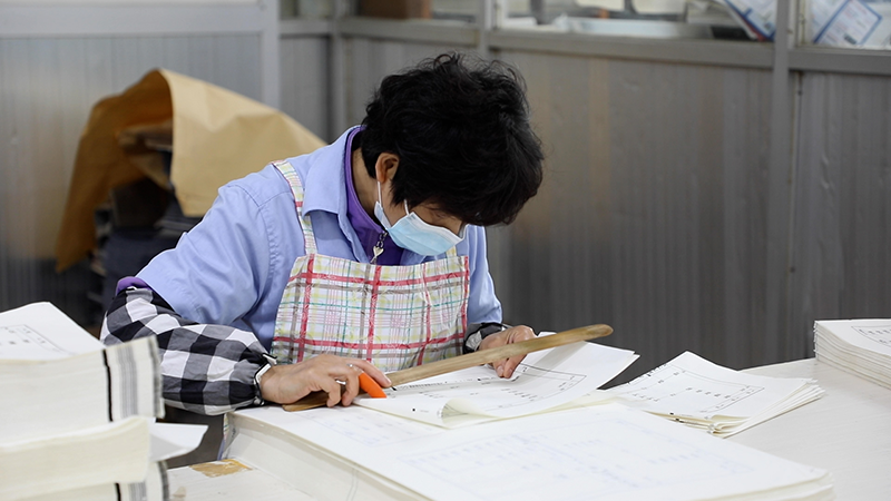 “復制”一本線裝古籍要幾步？來一窺古人有多會“裝”